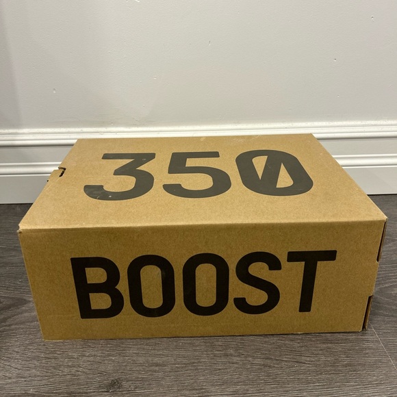 Yeezy 350 sesame size 9.5US men - Picture 9 of 9